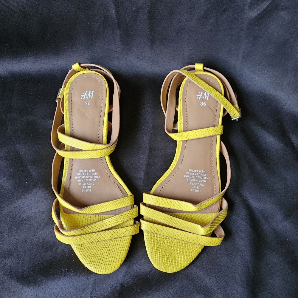 H&M sandals 🎀